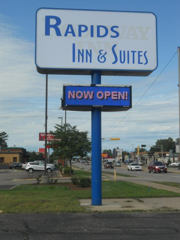 Rapids Inn & Suites Wisconsin Rapids Buitenkant foto